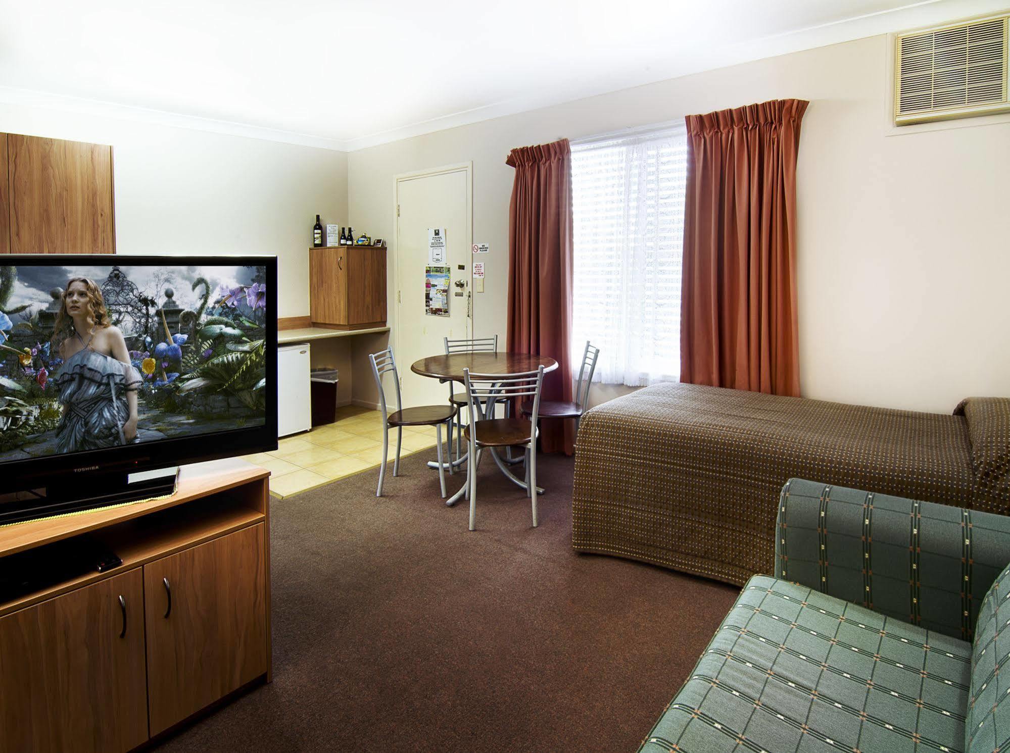 Motel Riviera On Ruthven Toowoomba Zewnętrze zdjęcie